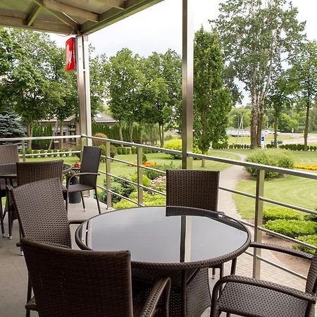 Luna Hotel Marijampole Ngoại thất bức ảnh