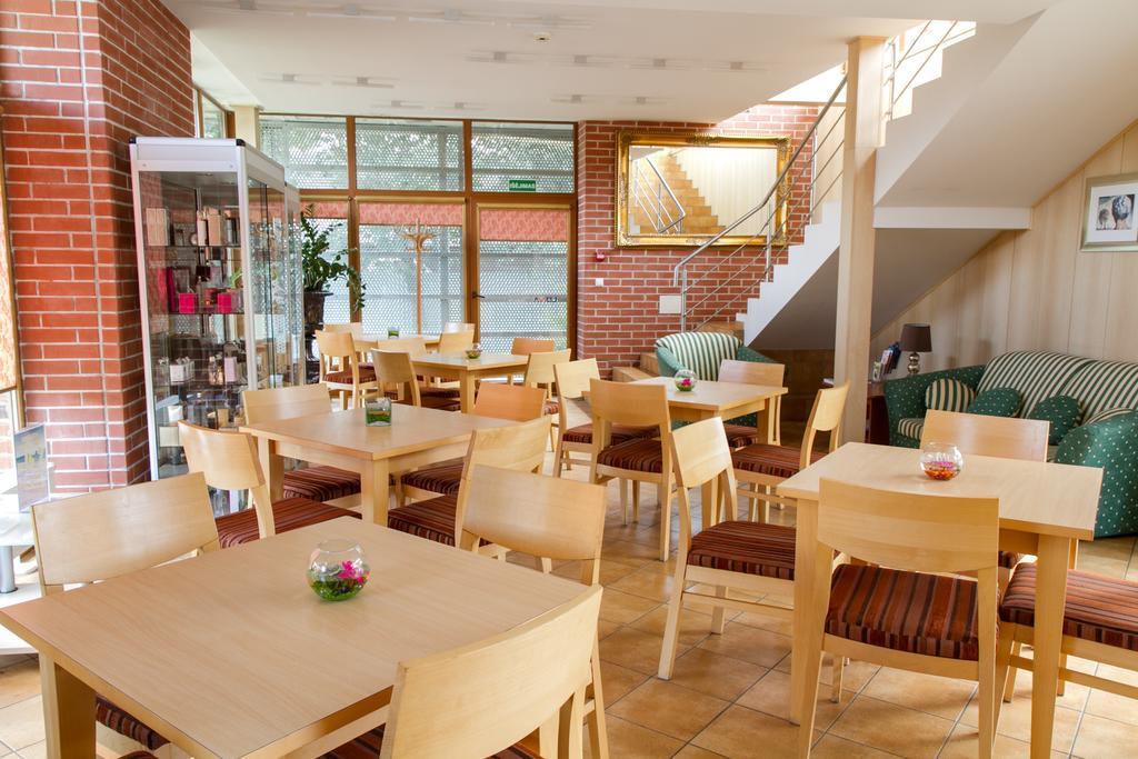 Luna Hotel Marijampole Ngoại thất bức ảnh